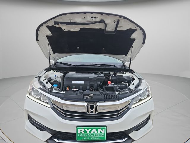 Certified 2017 Honda Accord EX-L image 36