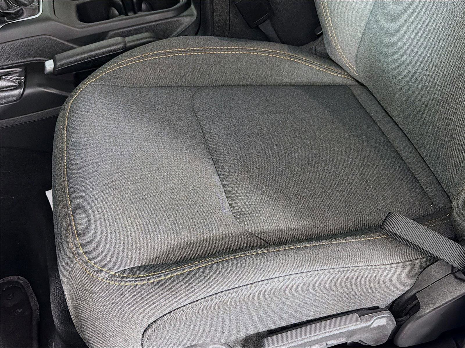 Used 2025 Jeep Wrangler Sport image 19