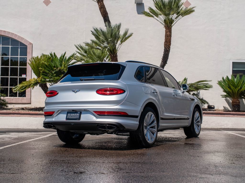 Used 2024 Bentley Bentayga AWD/4WD image 37