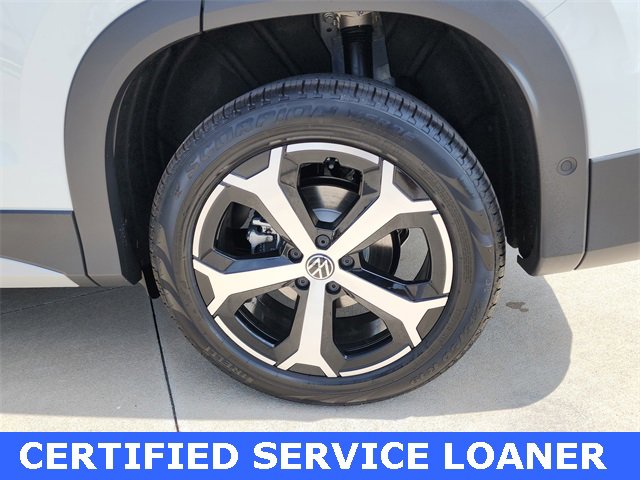 New 2025 Volkswagen Tiguan SE image 27