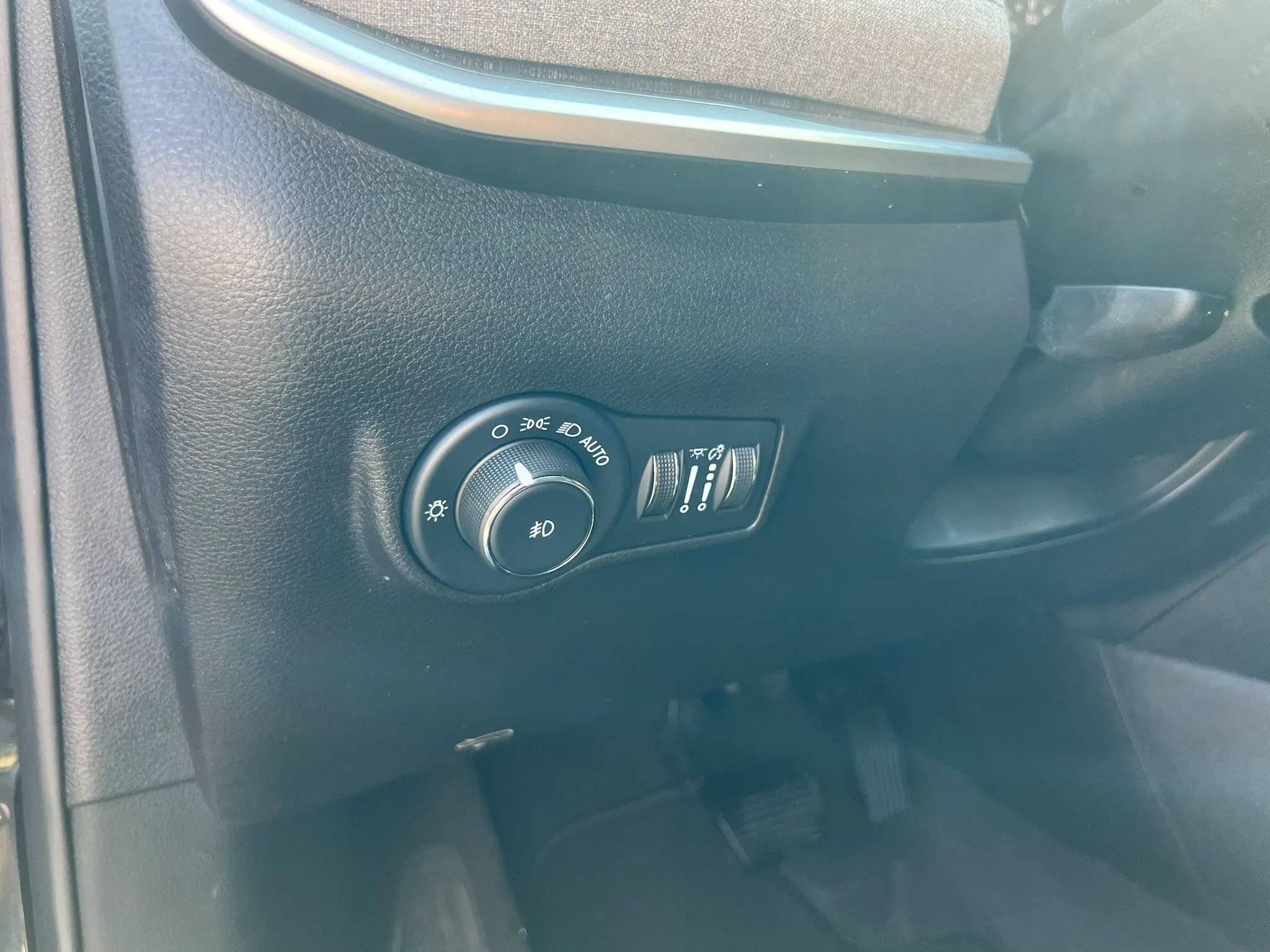 Used 2022 Jeep Compass Latitude AWD/4WD image 14
