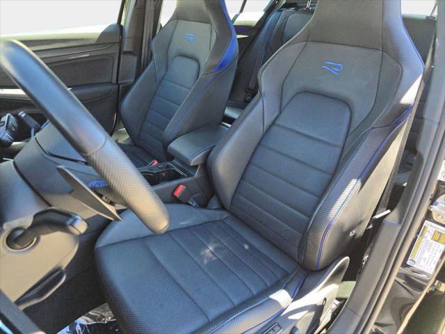 Used 2023 Volkswagen Golf R AWD/4WD image 15