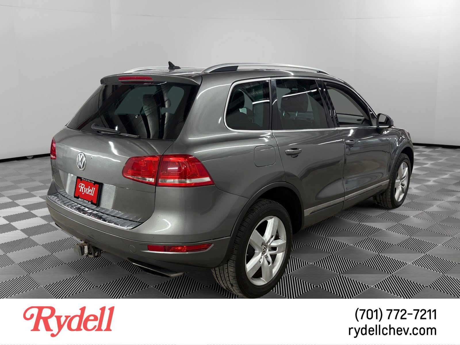 Used 2014 Volkswagen Touareg VR6 AWD/4WD image 5