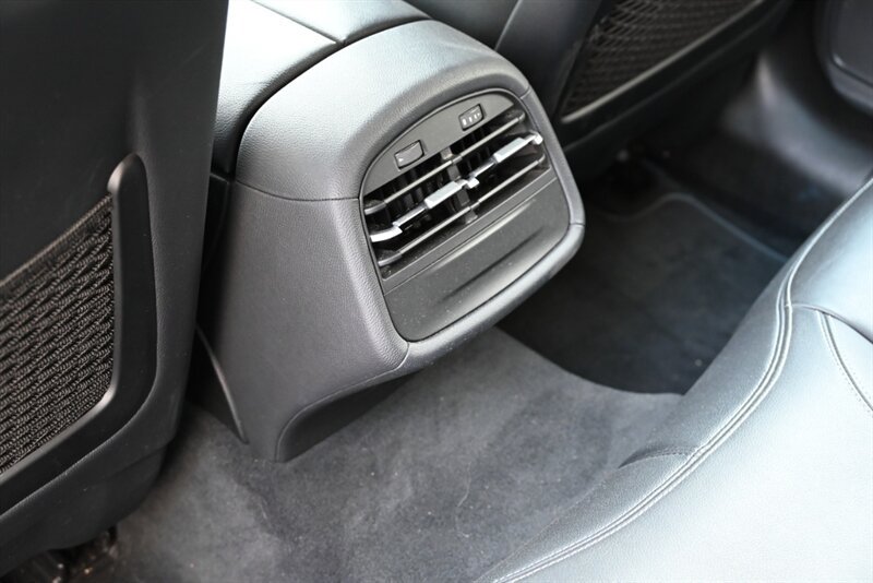 Used 2019 Maserati Ghibli S Q4 AWD/4WD image 26