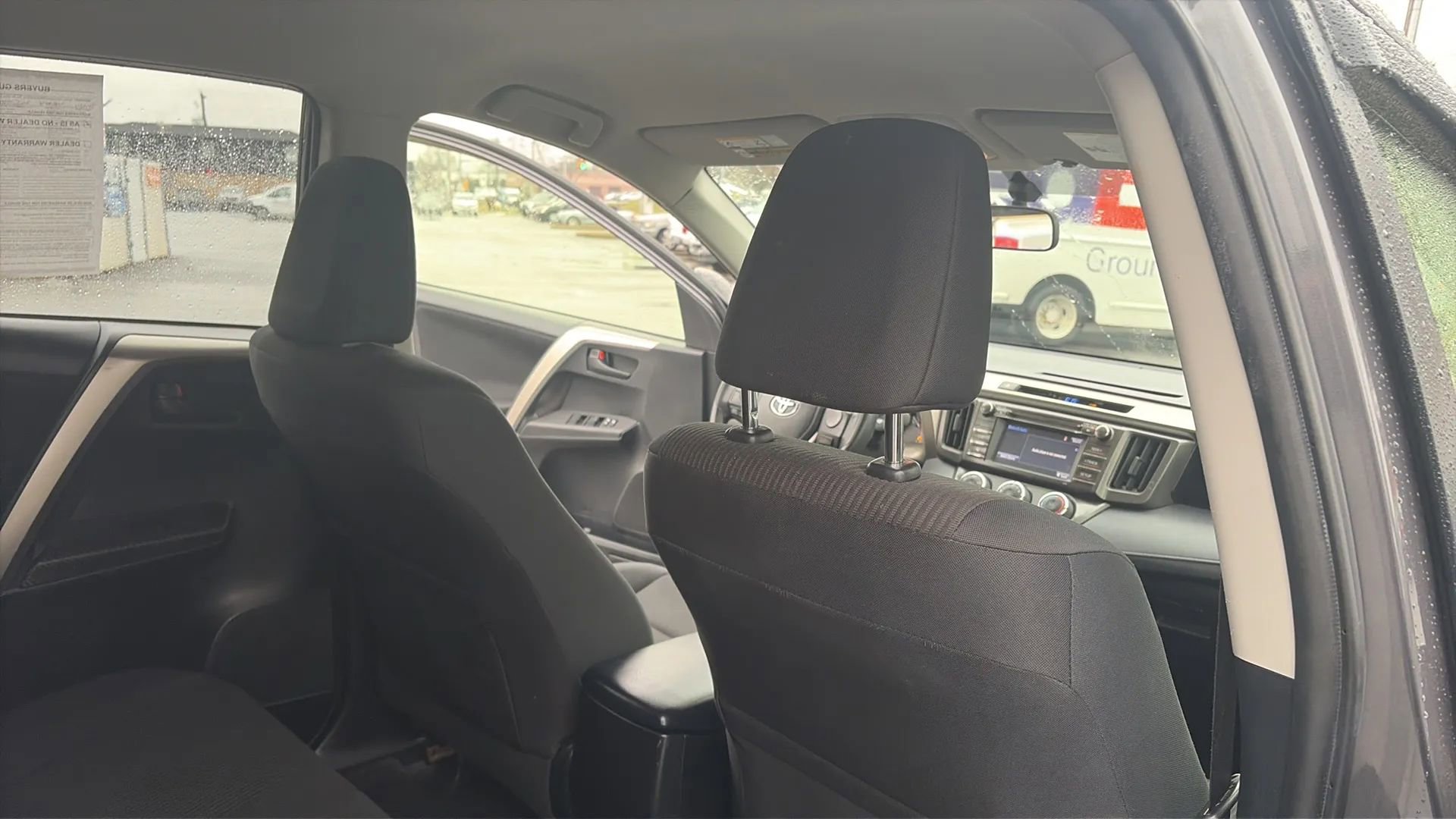 Used 2015 Toyota RAV4 LE image 47