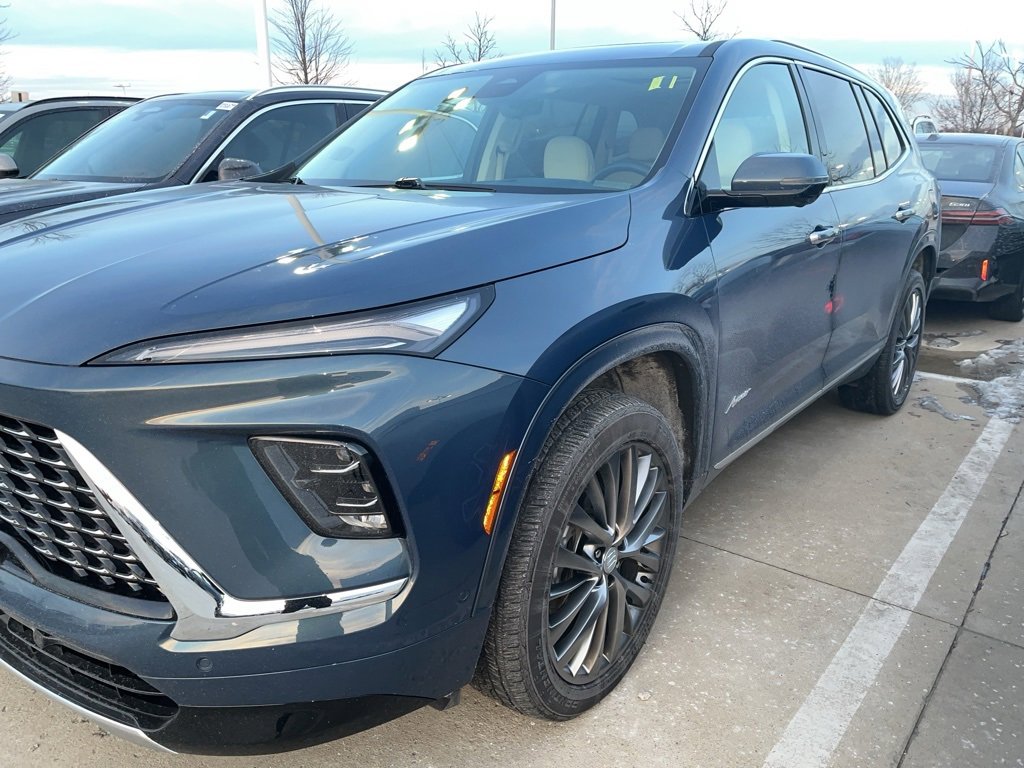 Used 2025 Buick Enclave Avenir w/ Super Cruise Package