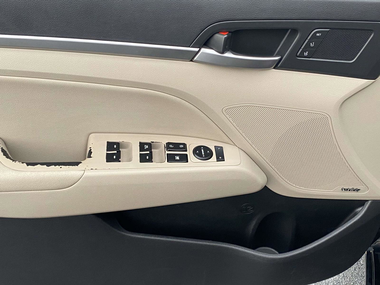 Used 2017 Hyundai Elantra Limited w/ Limited Ultimate Package 05 image 14