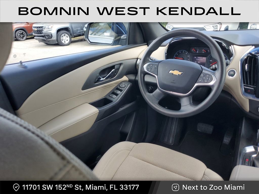 Used 2023 Chevrolet Traverse LS image 14