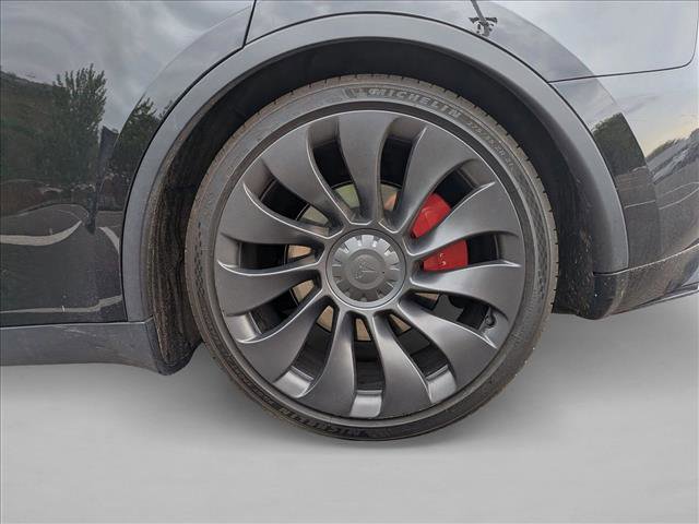 Used 2024 Tesla Model Y Performance AWD/4WD image 13