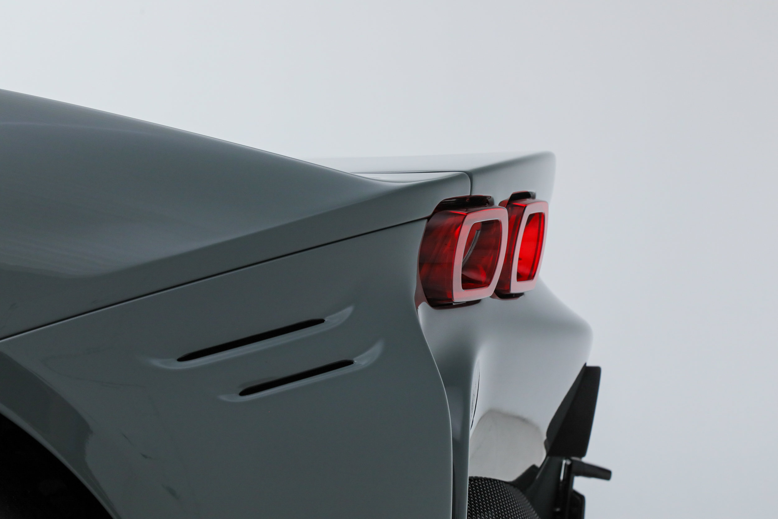 Certified 2025 Ferrari SF90 Spider AWD/4WD image 28