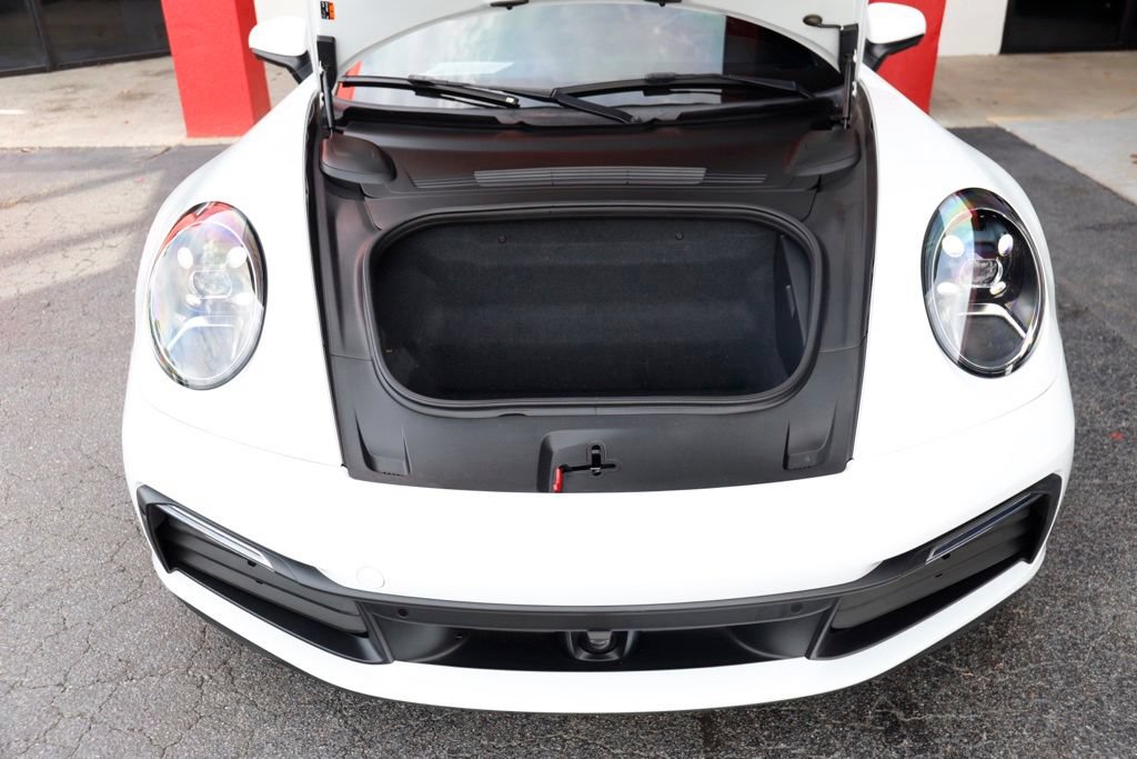 Used 2020 Porsche 911 Carrera RWD image 5
