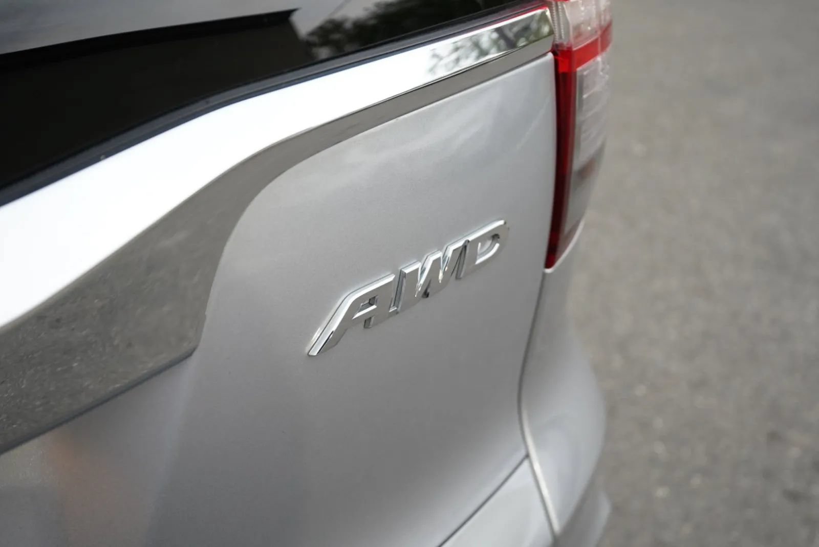 Used 2016 Honda CR-V Touring image 11