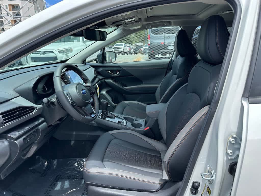 Used 2025 Subaru Crosstrek 2.5i Limited w/ Crosstrek Mirror Package AWD/4WD image 2