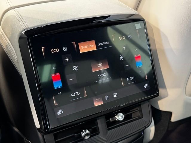 New 2026 Cadillac Vistiq Luxury AWD/4WD image 11