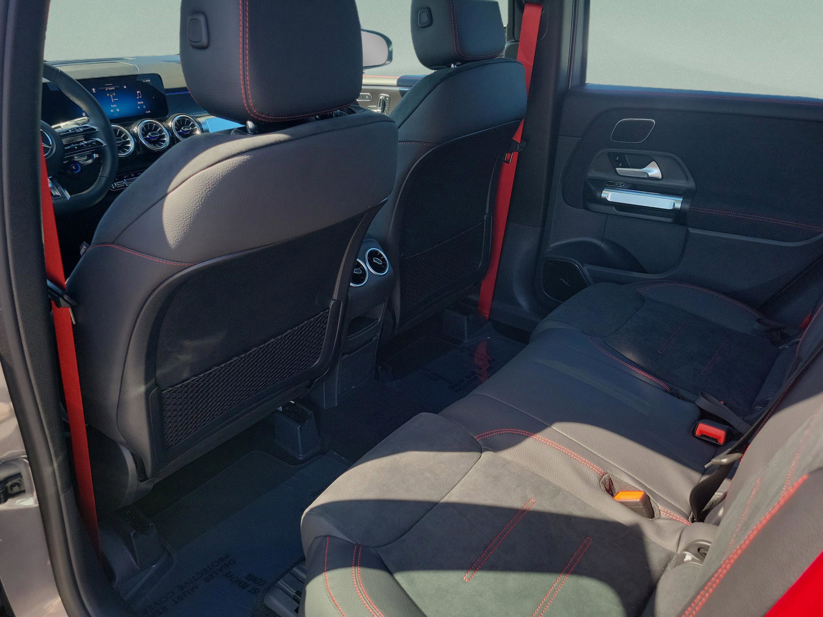 New 2026 Mercedes-Benz GLB 35 AMG 4MATIC image 9