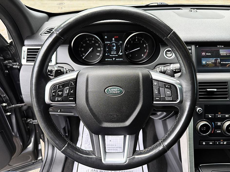 Used 2019 Land Rover Discovery Sport SE AWD/4WD image 12