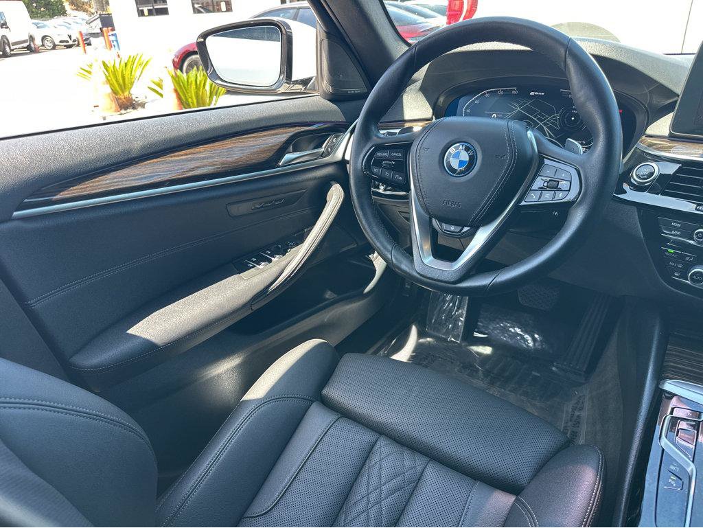 Used 2023 BMW 530e RWD image 19