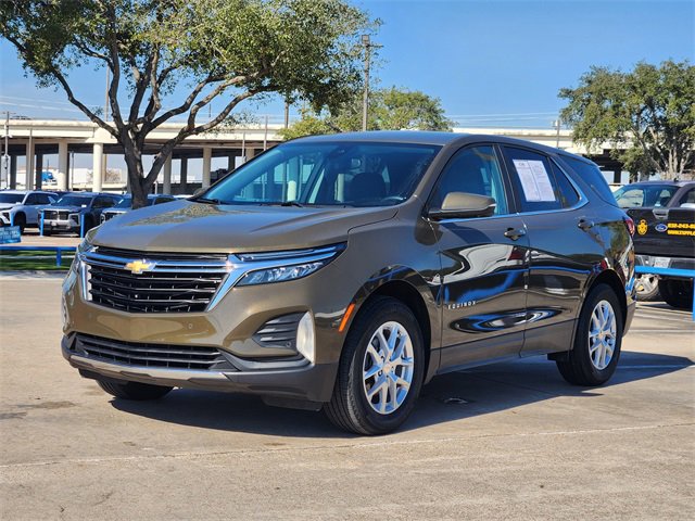 Used 2023 Chevrolet Equinox LT image 3