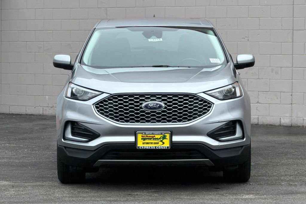 Certified 2023 Ford Edge SEL image 9
