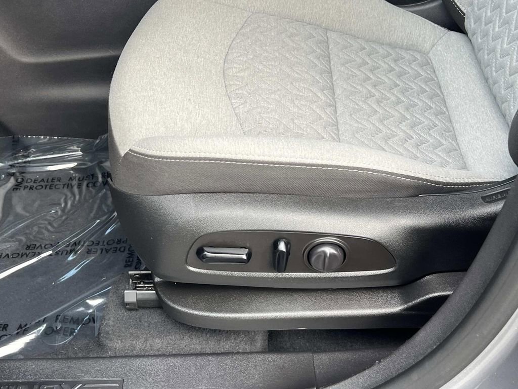 Used 2023 Chevrolet Equinox LS w/ LS Convenience Package FWD image 14