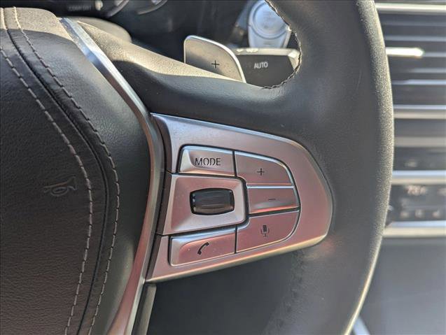 Used 2019 BMW 750i w/ Executive Package image 11