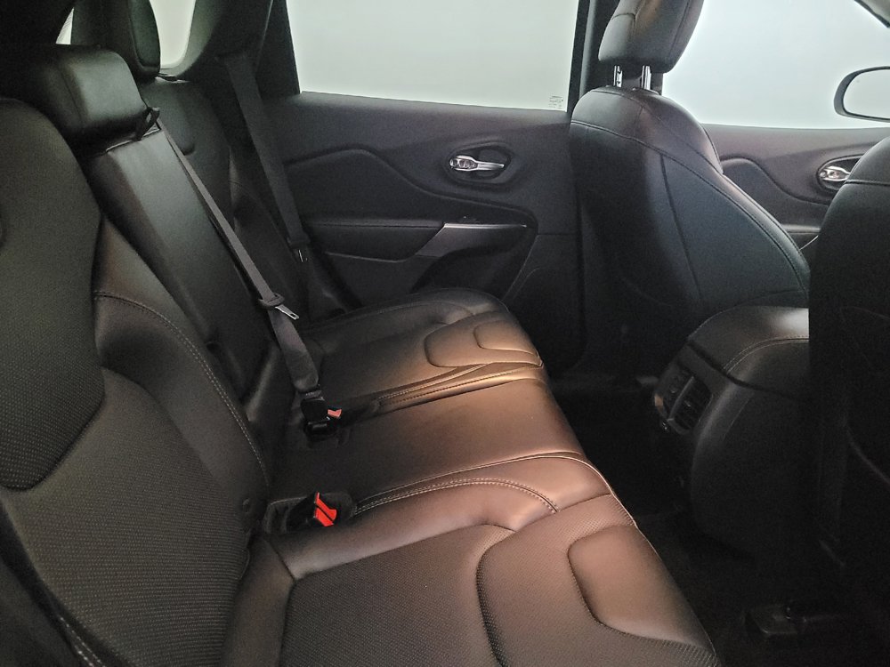 Used 2019 Jeep Cherokee Limited AWD/4WD image 19