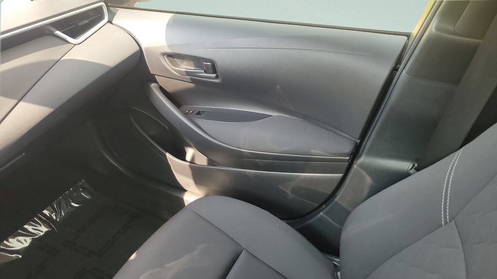 Certified 2025 Toyota Corolla LE FWD image 13