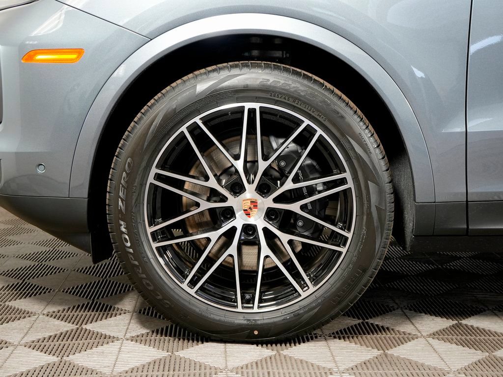 Certified 2026 Porsche Cayenne Coupe AWD/4WD image 40