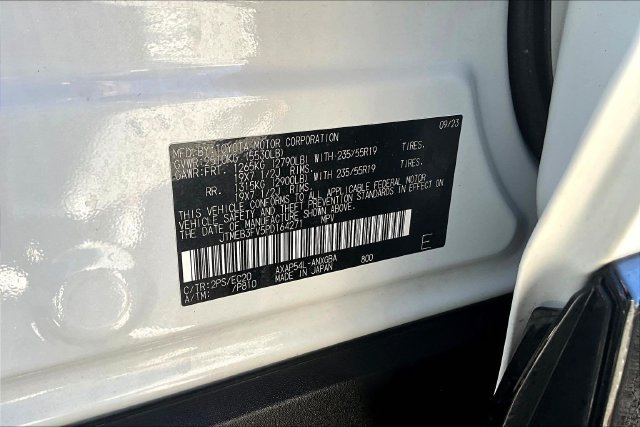 Used 2023 Toyota RAV4 XSE w/ Weather Package AWD/4WD image 19