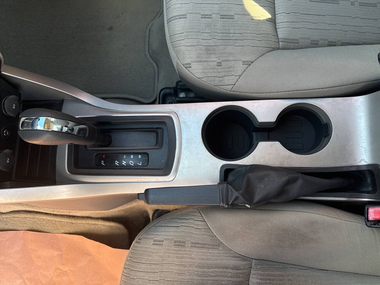 Used 2009 Ford Focus SE FWD image 7
