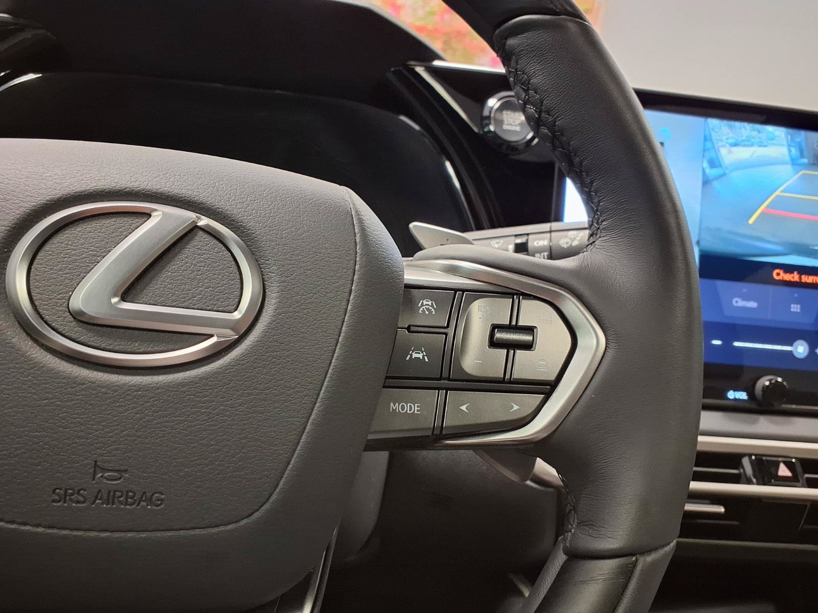 Used 2024 Lexus RX 350 Premium w/ Convenience Package FWD image 29