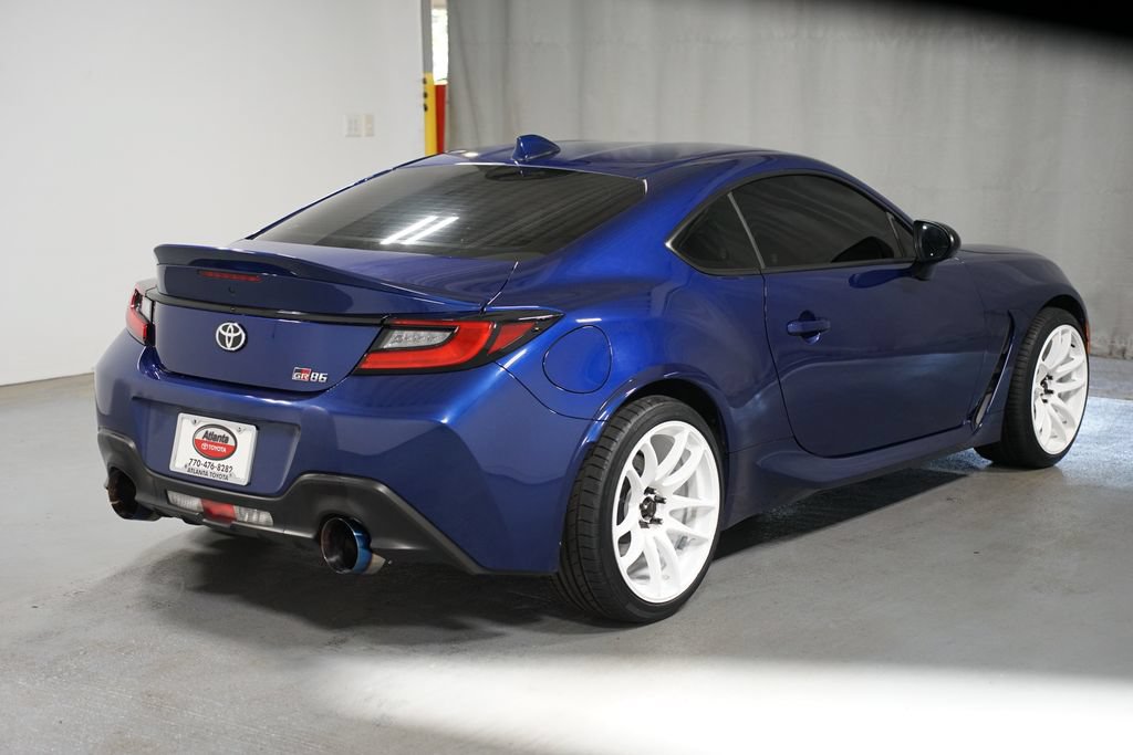 Used 2023 Toyota GR86 Premium RWD image 8