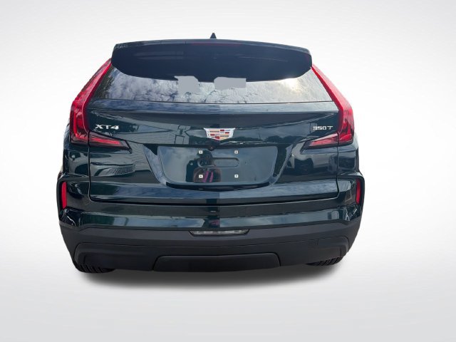 Certified 2024 Cadillac XT4 Luxury w/ Cold Weather Package FWD image 4