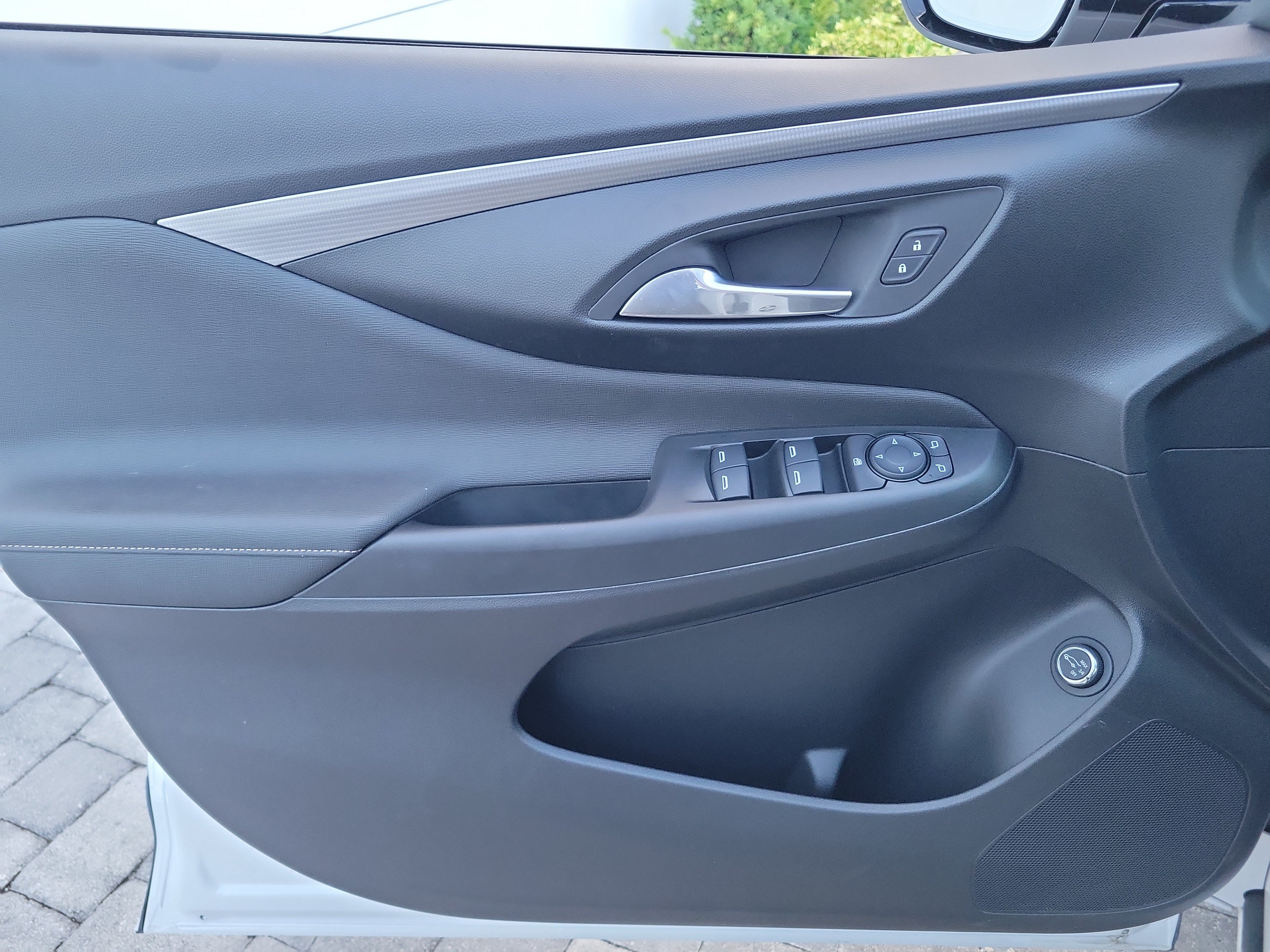 New 2026 Buick Envista Sport Touring FWD image 17