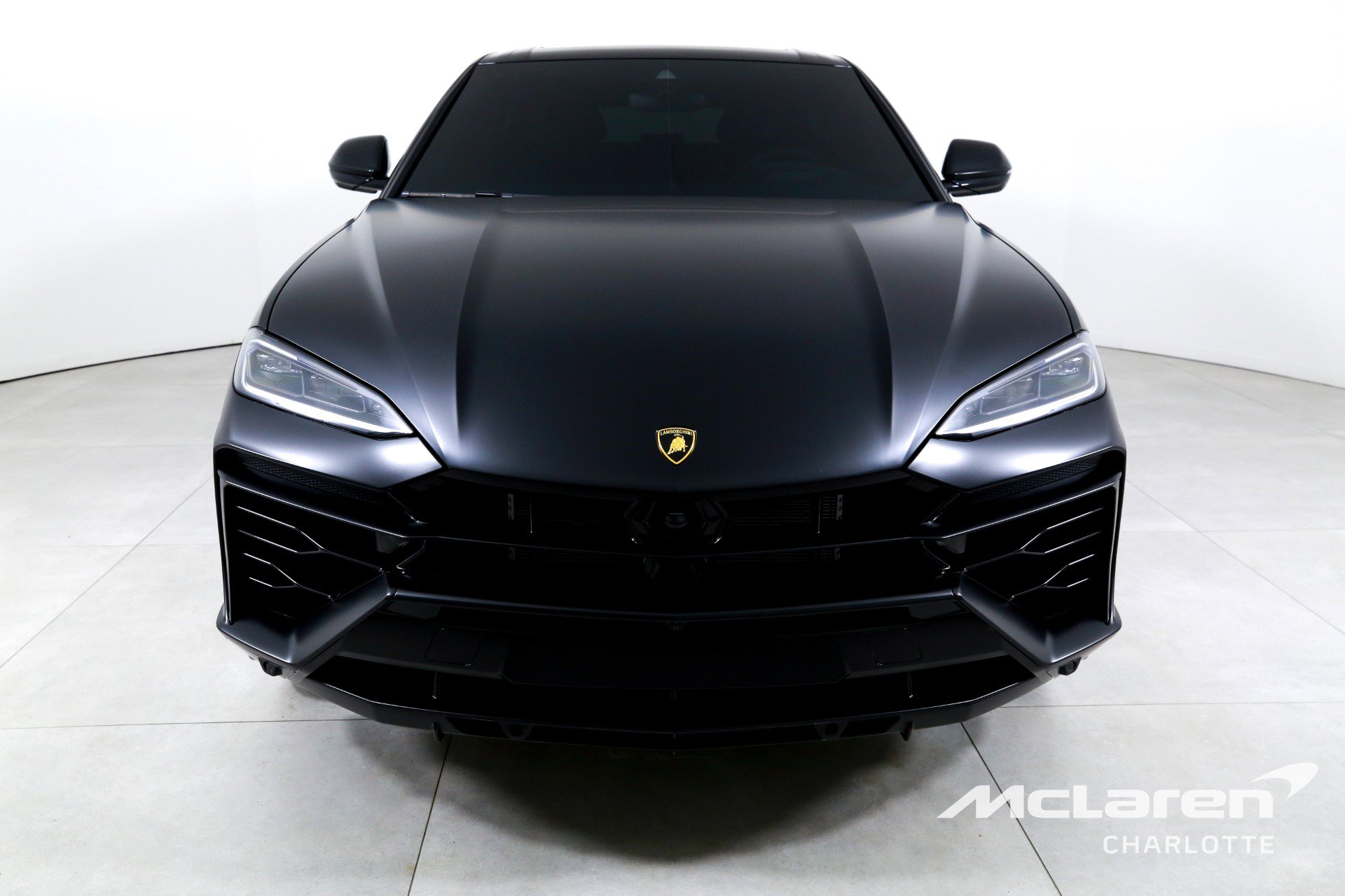 Used 2025 Lamborghini Urus SE image 4