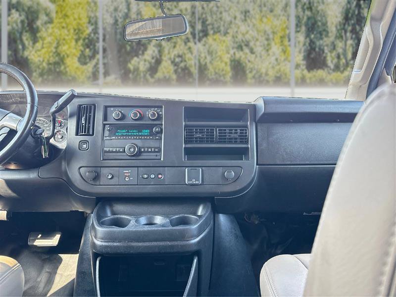 Used 2019 Chevrolet Express 2500 w/ Driver Convenience Package RWD image 24