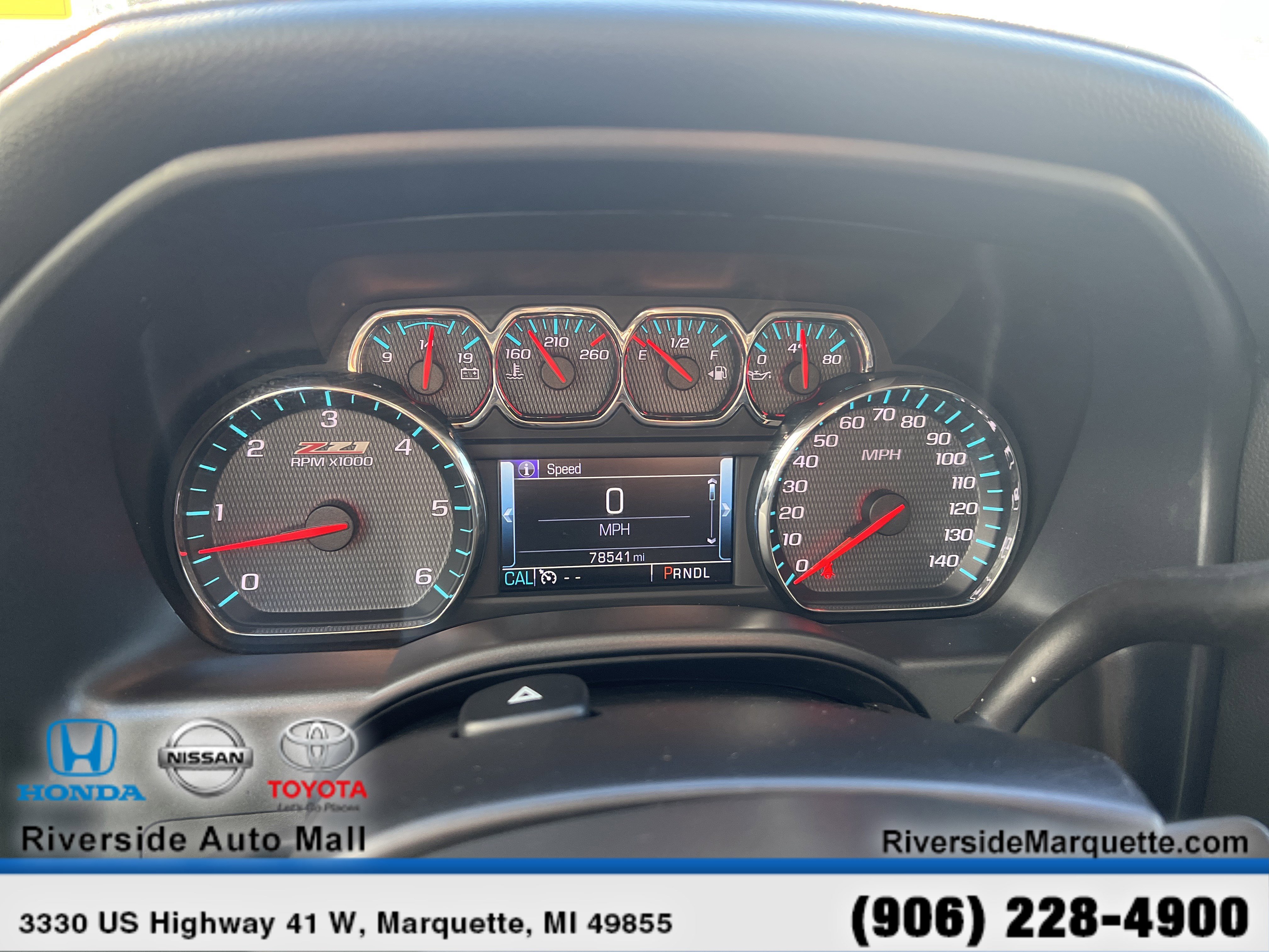 Used 2017 Chevrolet Silverado 1500 LTZ Z71 w/ Realtree Edition image 16