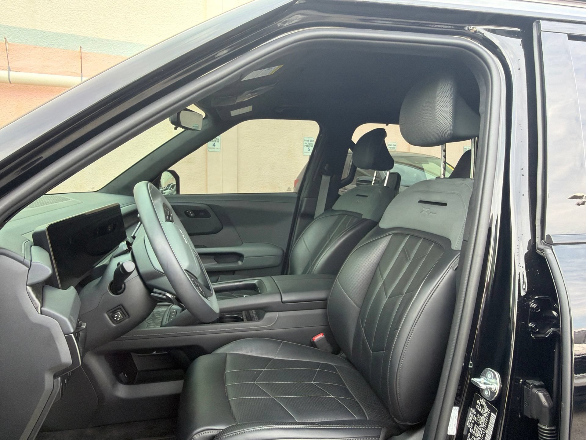 Used 2027 Kia Telluride SX Prestige X-Pro AWD/4WD image 23