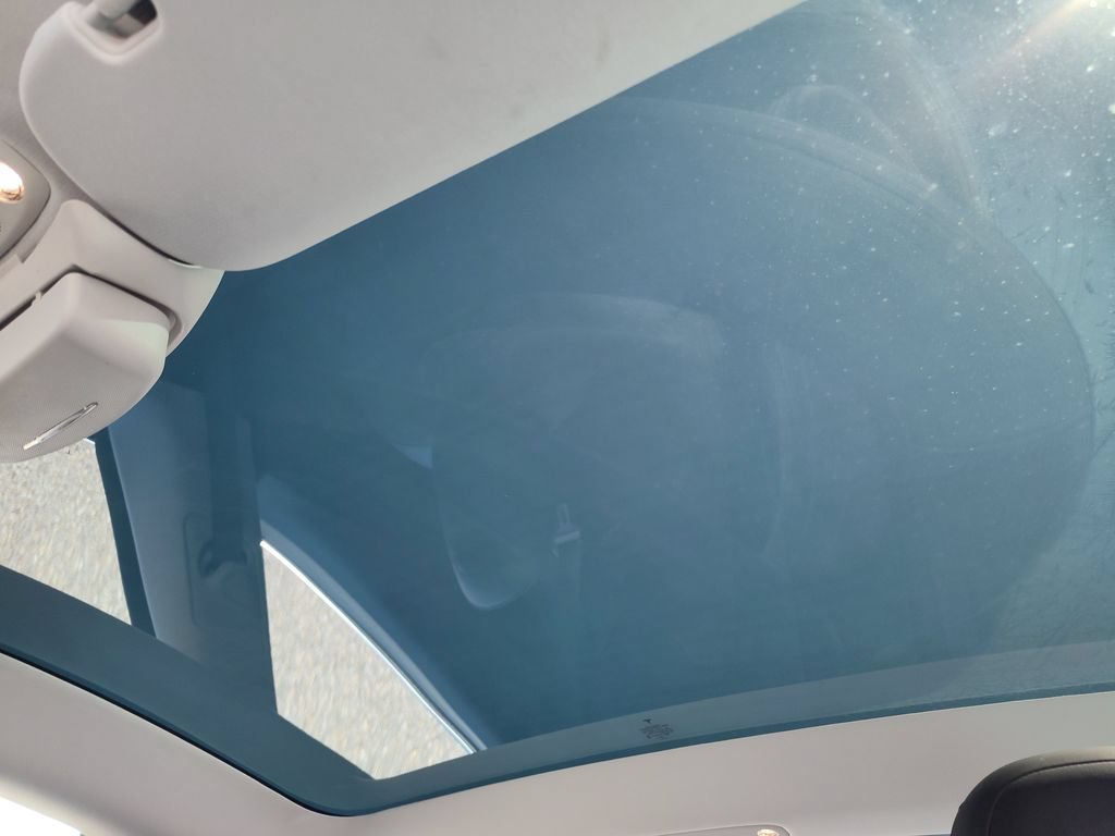 Used 2018 Tesla Model 3 Long Range RWD image 22