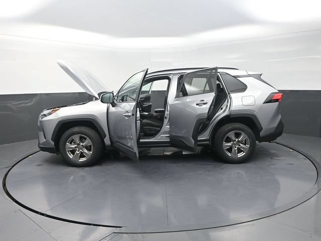 Used 2024 Toyota RAV4 XLE FWD image 42