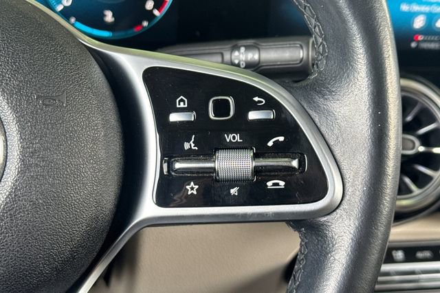 Used 2022 Mercedes-Benz GLB 250 image 37