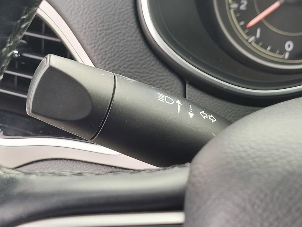 Used 2021 Jeep Cherokee High Altitude image 23