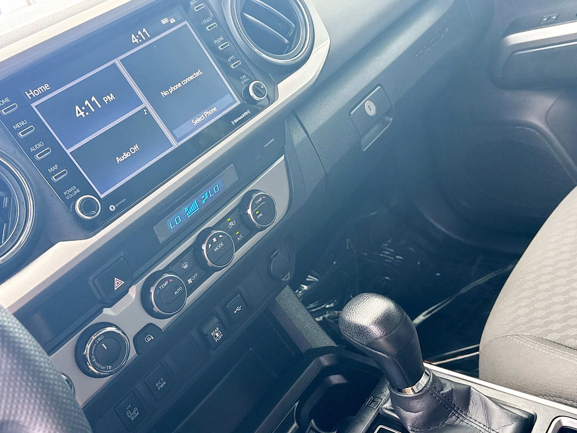 Used 2023 Toyota Tacoma SR5 w/ Technology Package image 33