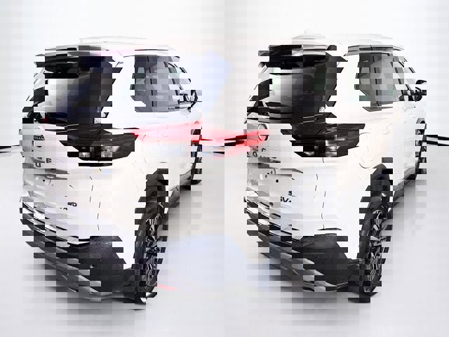 Certified 2023 Nissan Rogue SV image 5