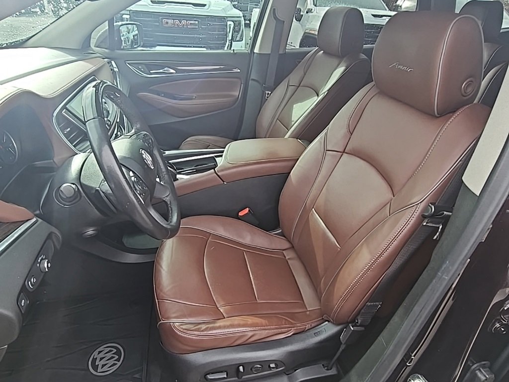Used 2020 Buick Enclave Avenir w/ Avenir Technology Package image 13
