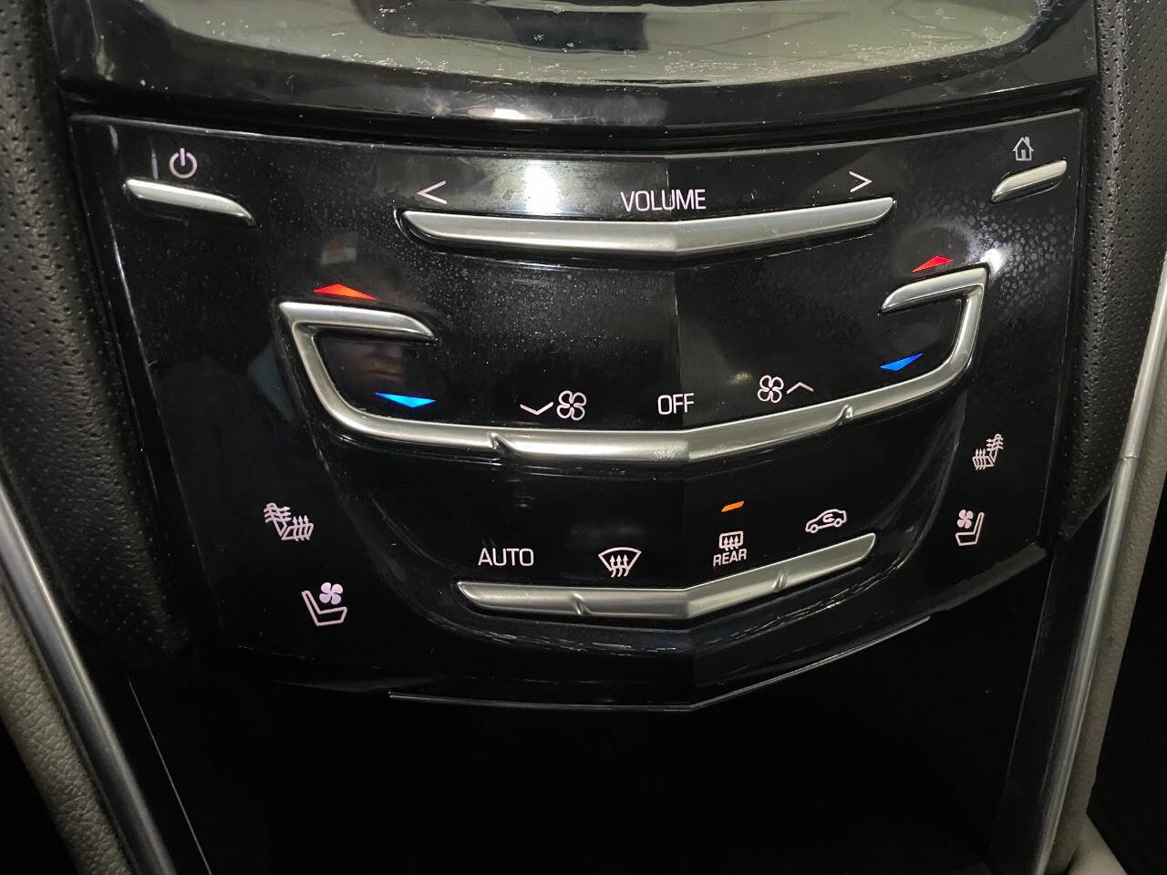 Used 2013 Cadillac XTS Luxury w/ Driver Awareness Package image 39