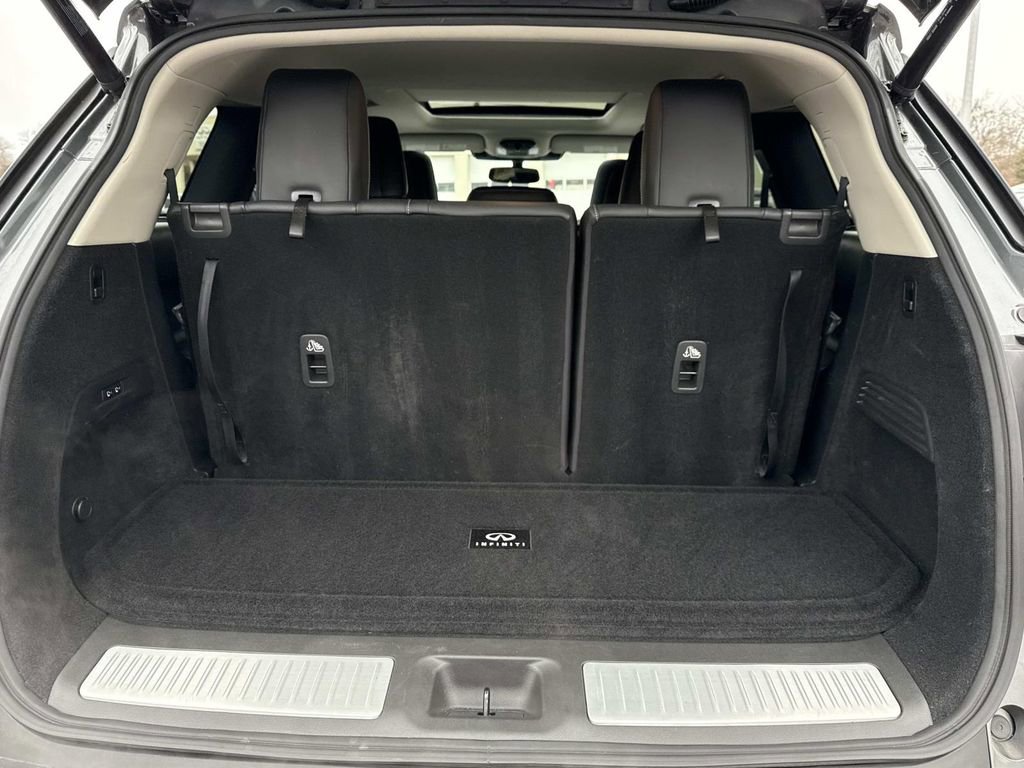 Used 2022 INFINITI QX60 Sensory w/ Cargo Package image 22