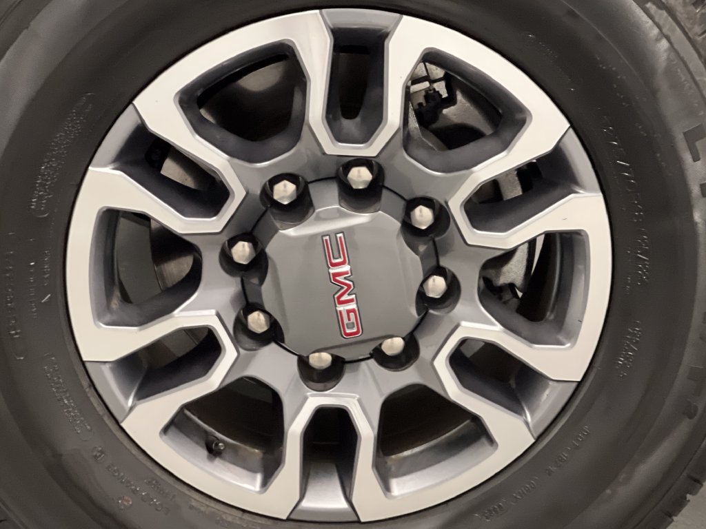 Used 2025 GMC Sierra 2500 SLT AWD/4WD image 66