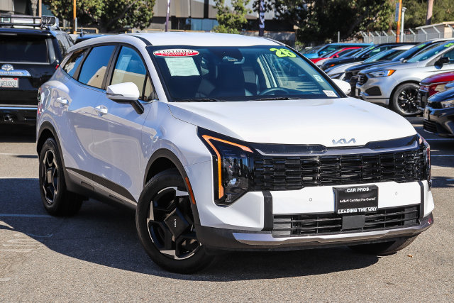 Certified 2026 Kia Sportage EX FWD image 1