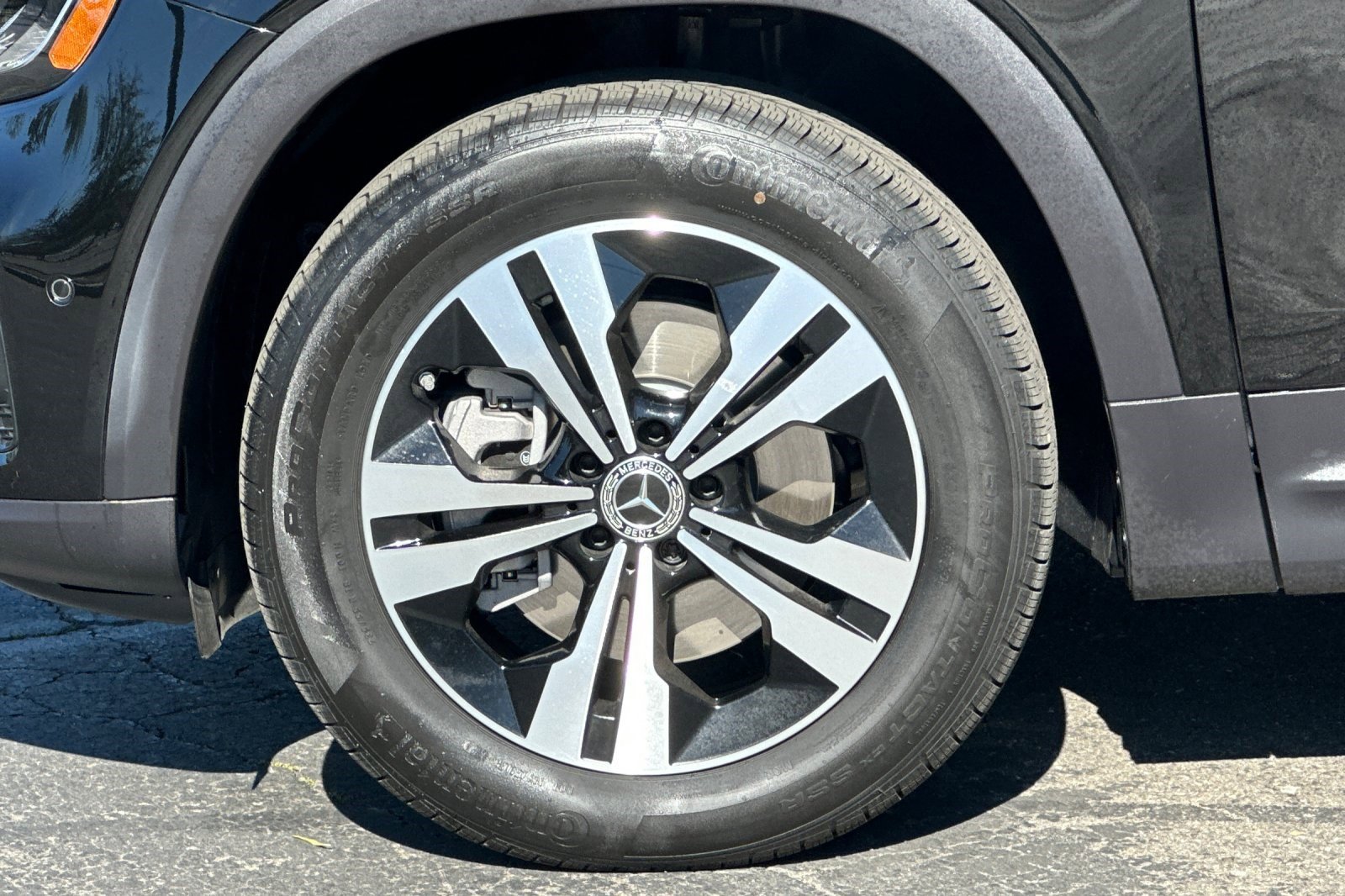 Used 2025 Mercedes-Benz GLB 250 250 image 36